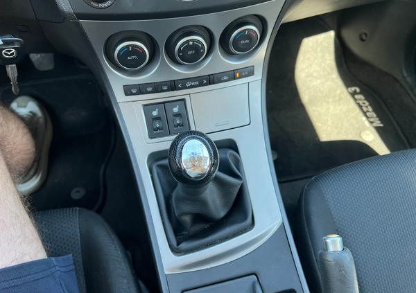 Mazda 3 cena 23950 przebieg: 192000, rok produkcji 2011 z Kędzierzyn-Koźle małe 301